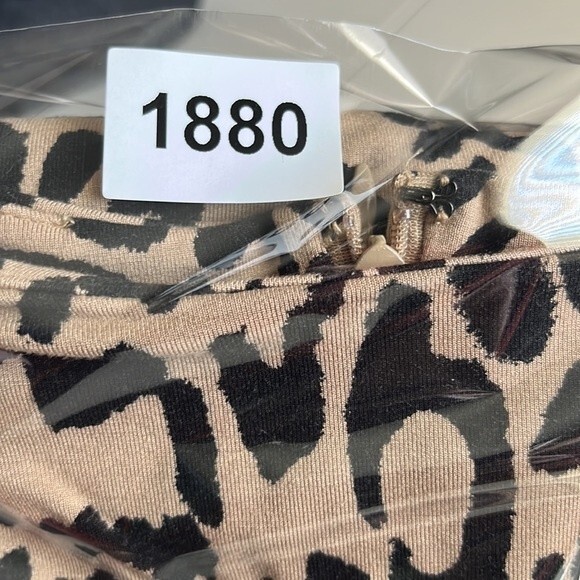 Chico’s Cheetah Print Short Sleeve Zipper Back Slitted Sides Dress Cream Black 0 - Picture 12 of 12